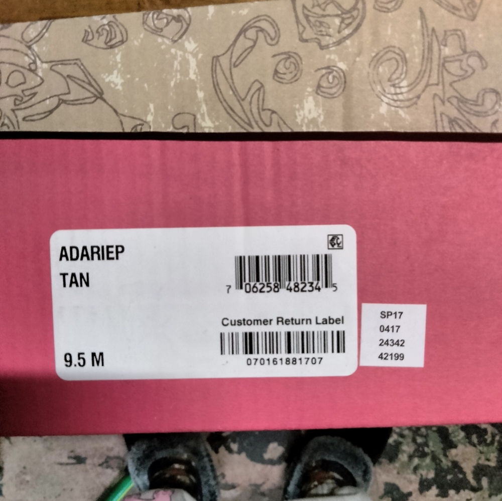 Women's short boots